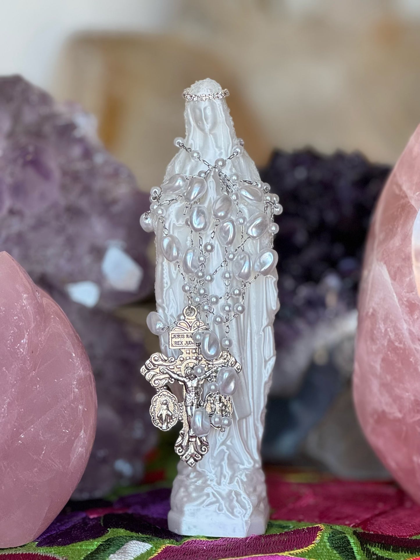 Holy Mother Statue (Pearl White)